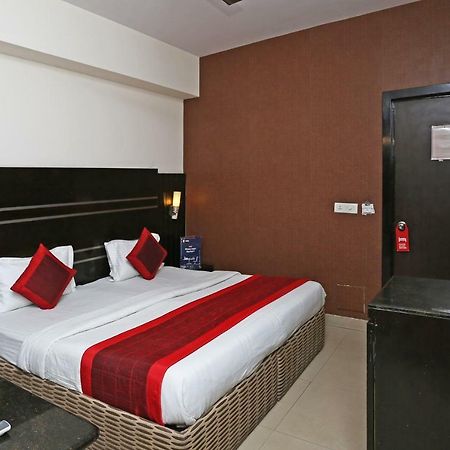 Oyo 13541 Otani Hotel دلهي المظهر الخارجي الصورة