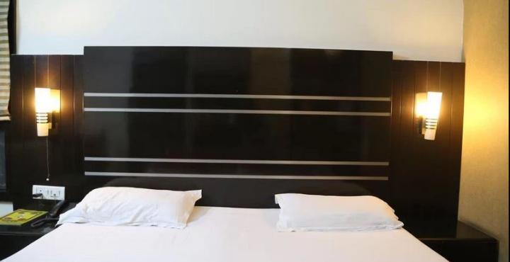 Oyo 13541 Otani Hotel دلهي المظهر الخارجي الصورة