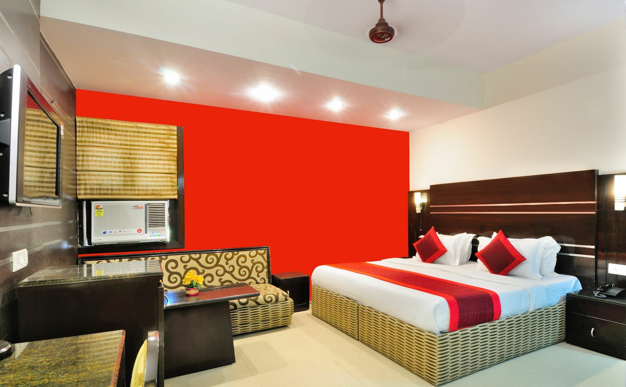 Oyo 13541 Otani Hotel دلهي المظهر الخارجي الصورة