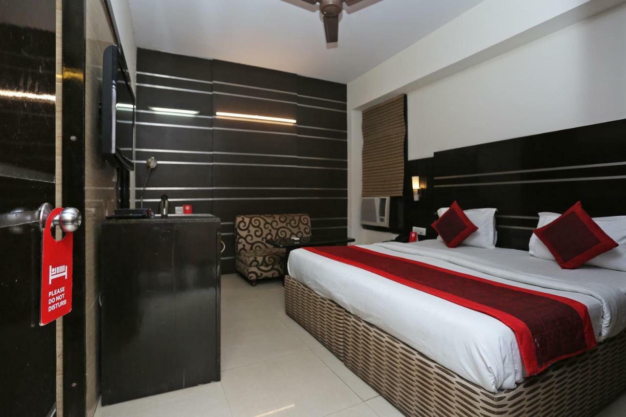 Oyo 13541 Otani Hotel دلهي المظهر الخارجي الصورة