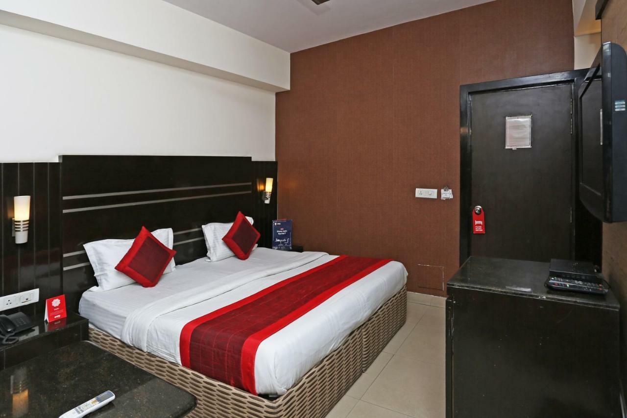 Oyo 13541 Otani Hotel دلهي المظهر الخارجي الصورة