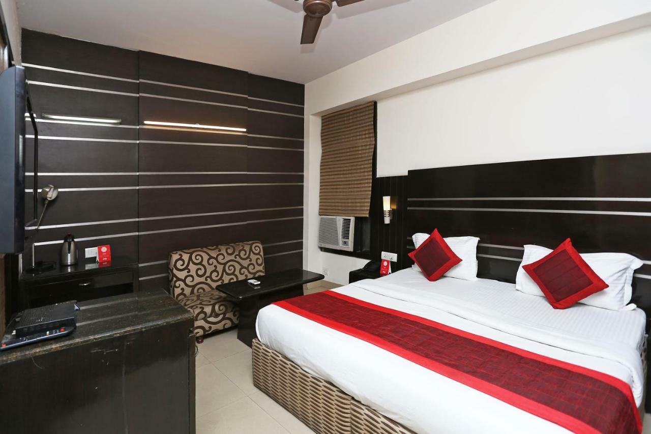 Oyo 13541 Otani Hotel دلهي المظهر الخارجي الصورة