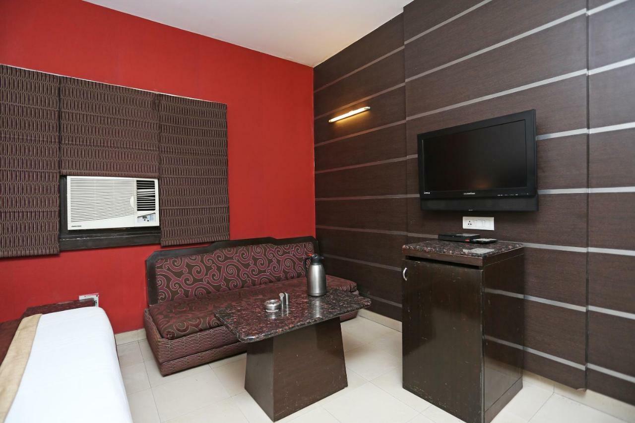 Oyo 13541 Otani Hotel دلهي المظهر الخارجي الصورة