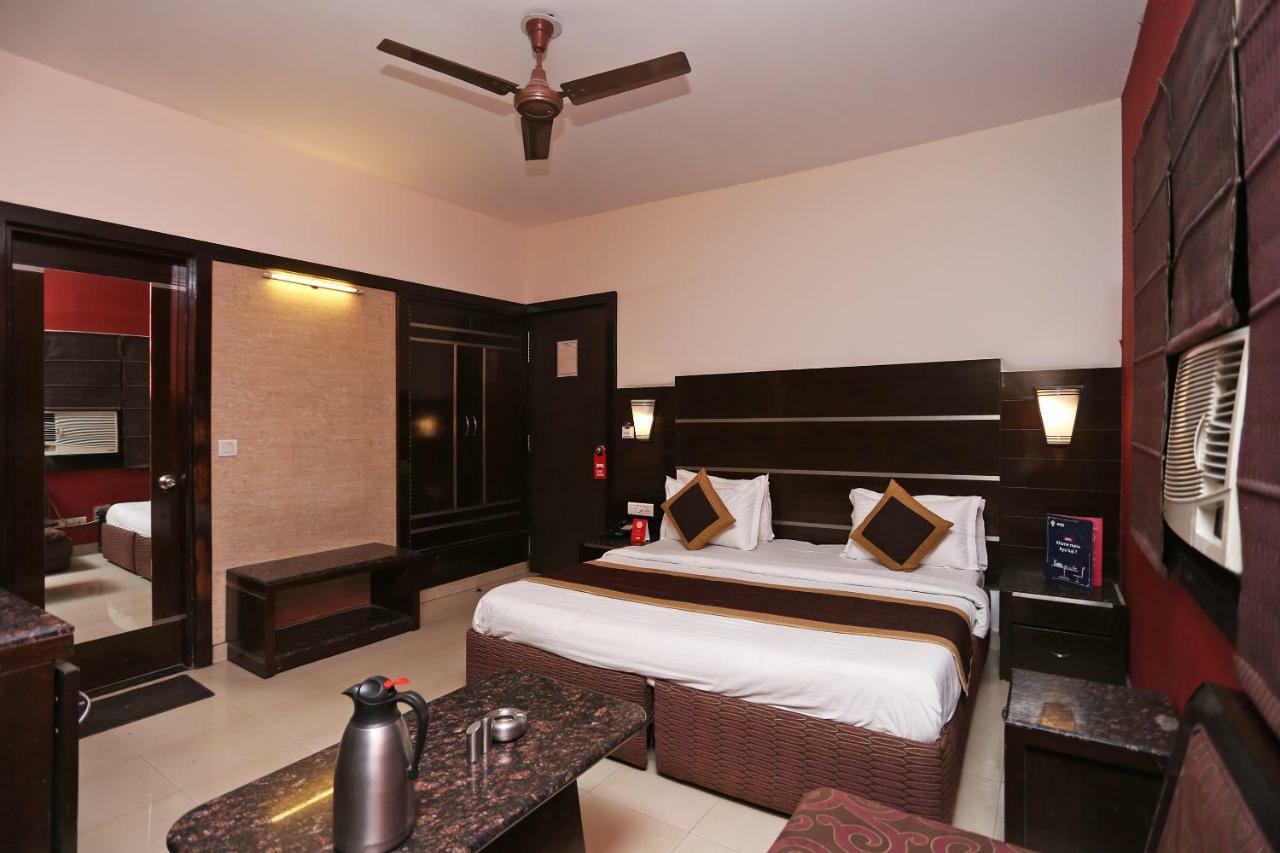 Oyo 13541 Otani Hotel دلهي المظهر الخارجي الصورة
