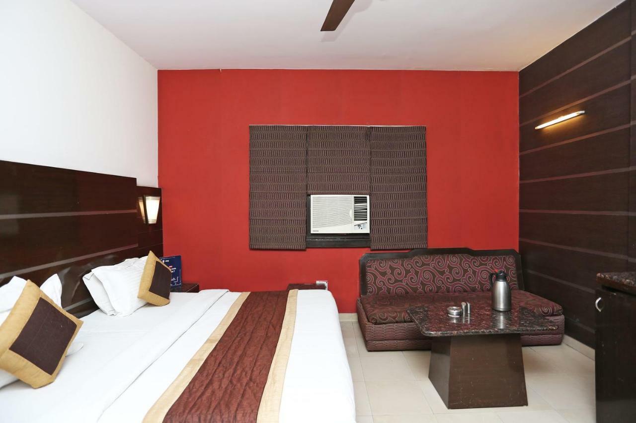 Oyo 13541 Otani Hotel دلهي المظهر الخارجي الصورة