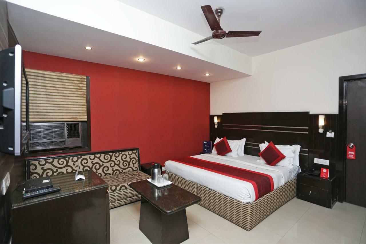 Oyo 13541 Otani Hotel دلهي المظهر الخارجي الصورة